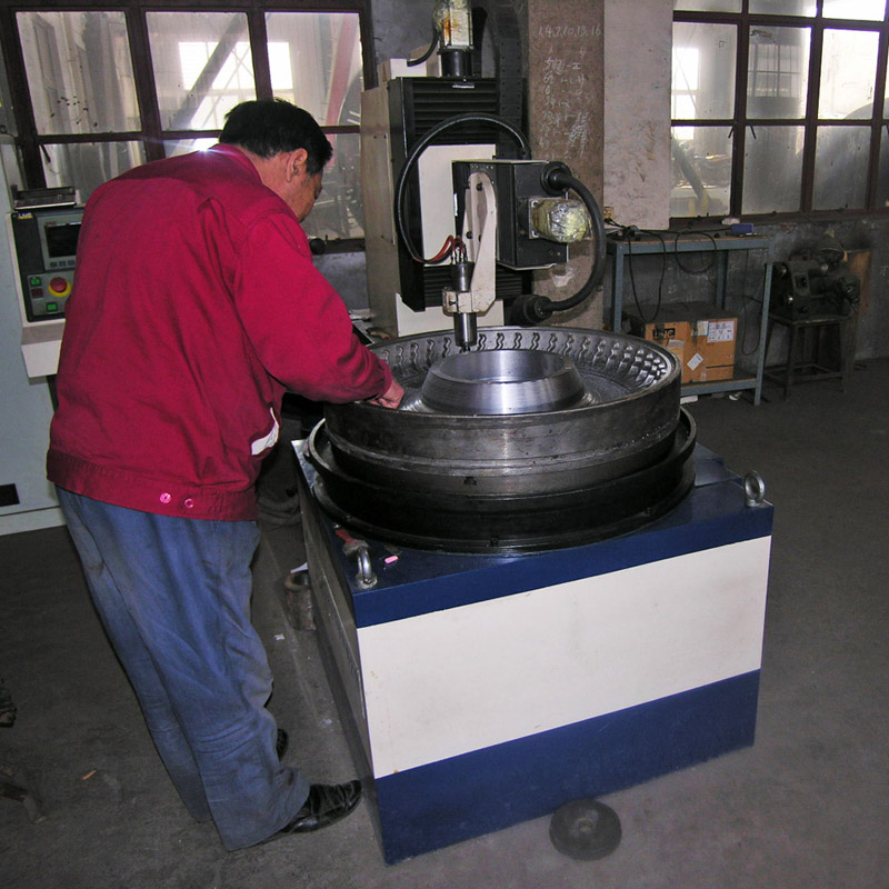 Qingdao YDL co molde., Ltd. é um dos principais fabricantes de moldes de pneus da China